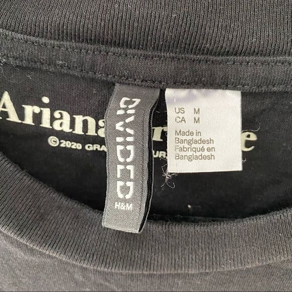 Ariana Grande Universe Sweetener Tour T-Shirt - Picture 7 of 7